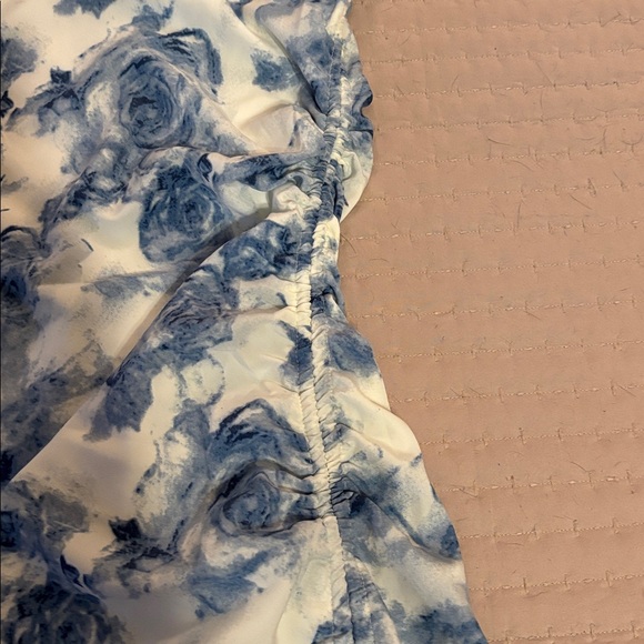 LA Hearts Strapless Dress - Blue Floral on White - Picture 4 of 6